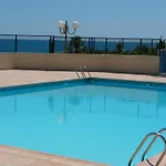 Climatise Avec Terrasse Et Acces A - Fr-1-472a-273 아파트 *