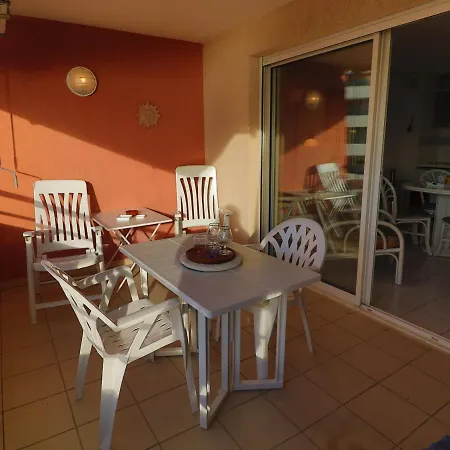 2 Pieces Climatise Avec Terrasse En Front De A - Fr-1-472a-273 Apartment