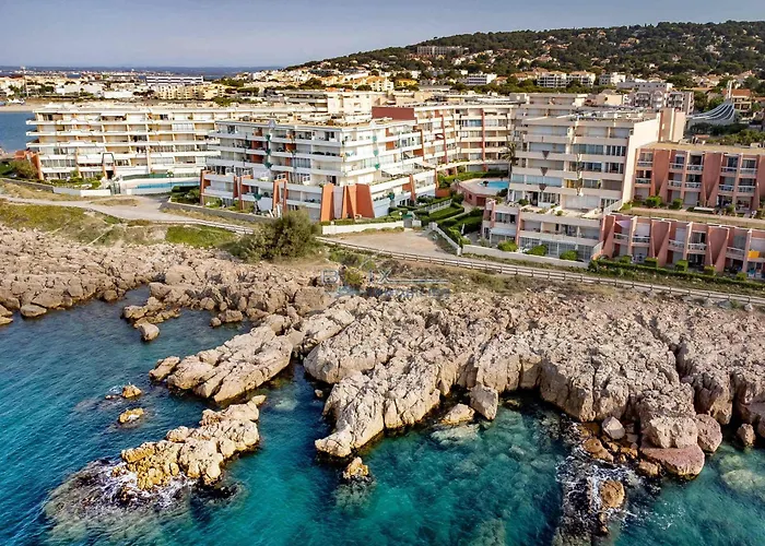 Appartement Climatise Avec Terrasse Et Acces Plage A Sete - Fr-1-472A-273